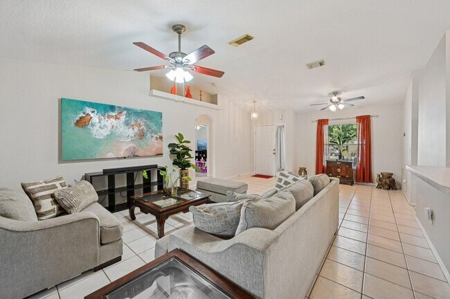 Building Photo - 5920 NW Wolverine Rd