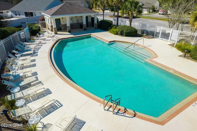 Building Photo - 3758 Bay Tree Rd