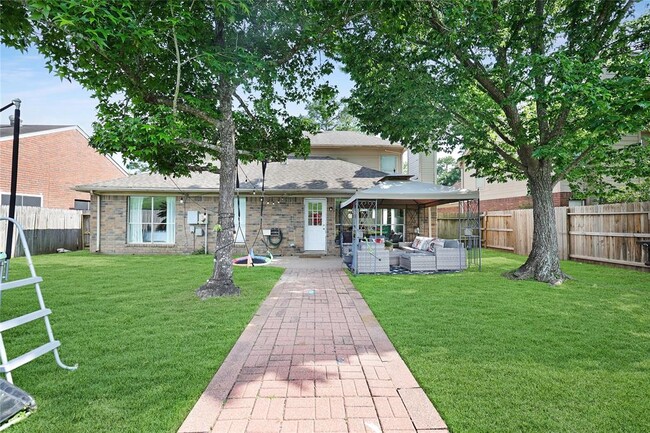 Building Photo - 18838 Appletree Hill Ln
