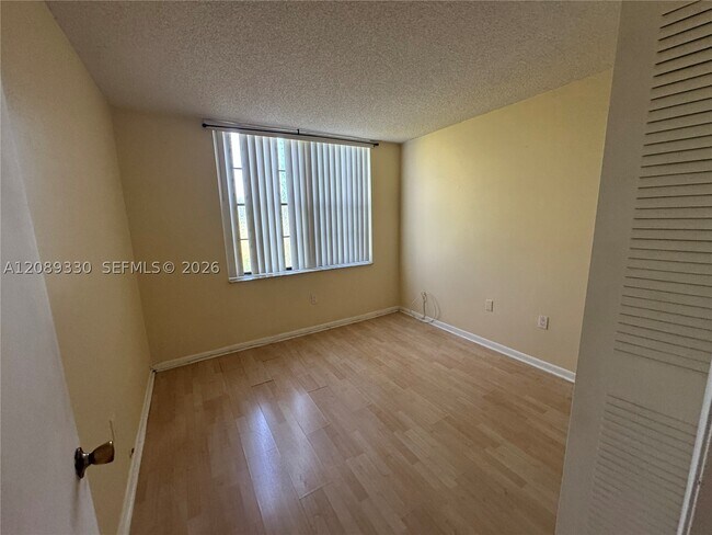 Building Photo - 10855 SW 112th St