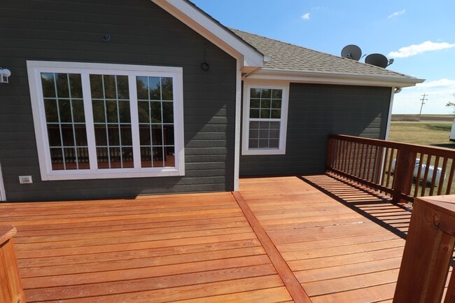 Building Photo - Country House for rent