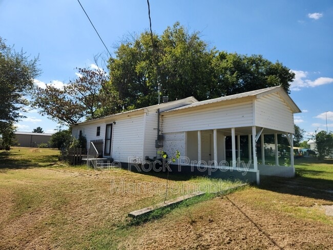 Building Photo - 15662 County Rd 3540