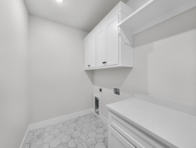 Building Photo - 7962 Teton Trl Ave