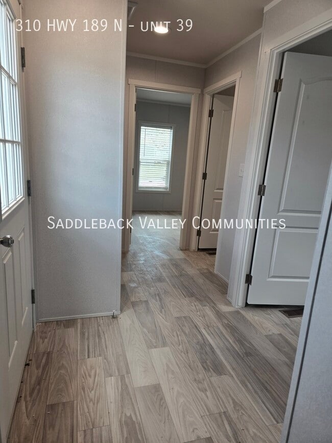 Building Photo - 310 HWY 189