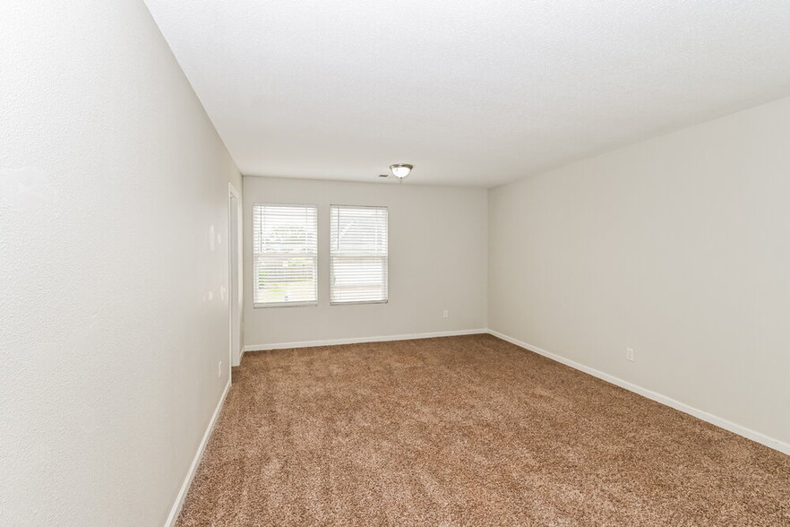 Building Photo - 7768 Gosbrook Ln