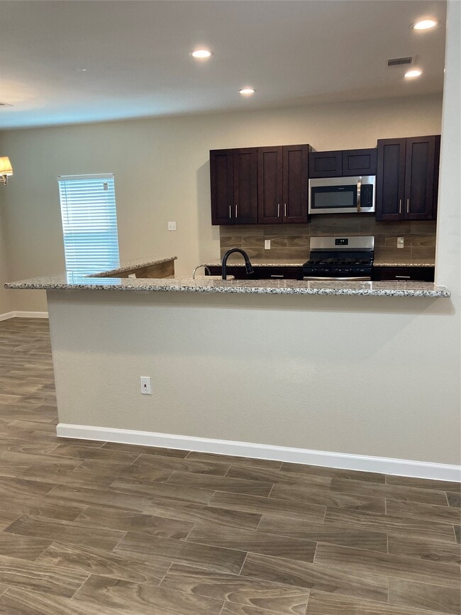 Building Photo - 1018 Homer St