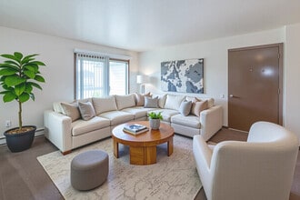 Building Photo - Martin Estates Apartments