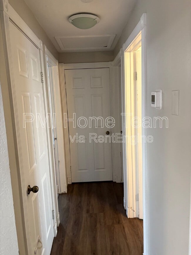 Building Photo - 463 W 2300 S