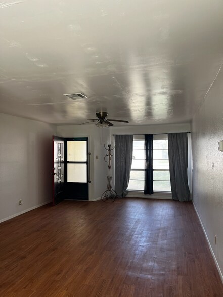 Building Photo - 10550 Bounty Dr