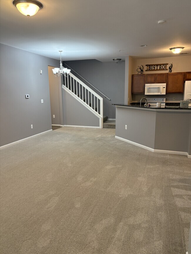 Building Photo - 23778 Northstone Village Dr