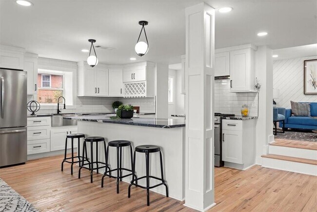 Building Photo - 1552 N Ellington St SE