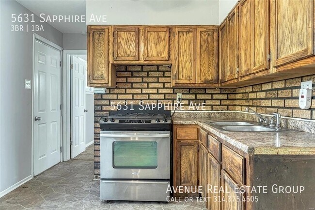 Building Photo - Just Listed! - 5631 Sapphire Ave