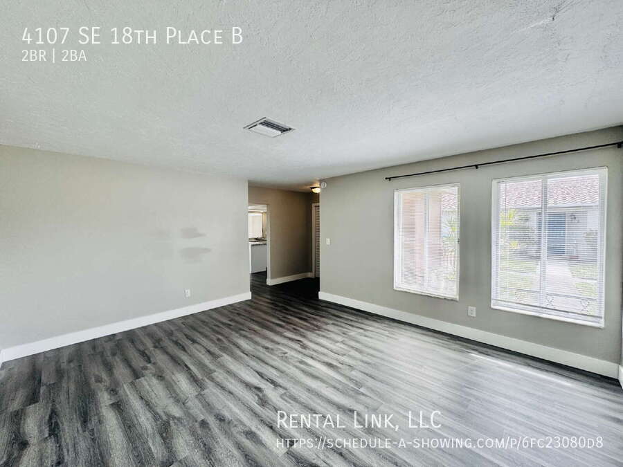 Building Photo - 4107 SE 18th Pl
