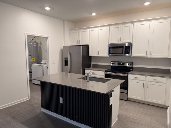 Building Photo - 1687 Contentment Lp