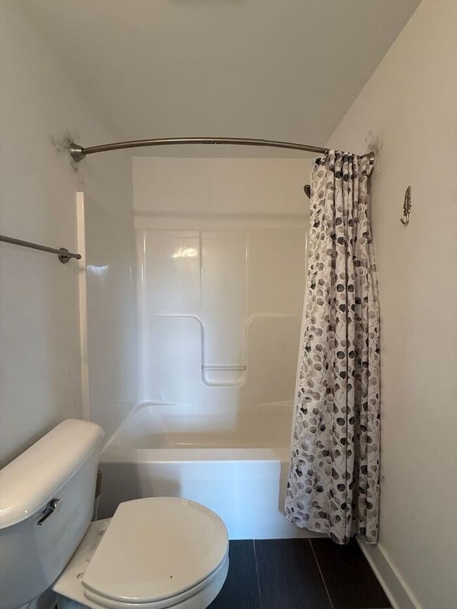 Building Photo - Beautiful Two-Story House in Woodbine - Fenced in Backyard