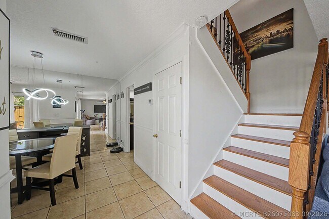 Building Photo - 149 Lake Arbor Dr