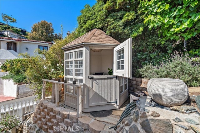 Building Photo - 255 Nyes Pl