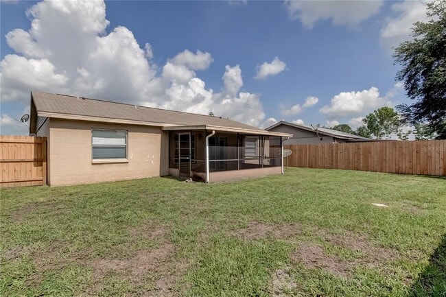 Building Photo - 1007 Pine Ridge Cir