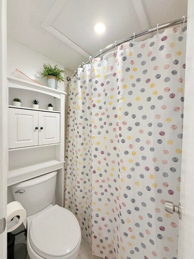 Building Photo - 470 Paradise Isle Blvd