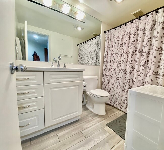 Building Photo - 2910 Neilson Way