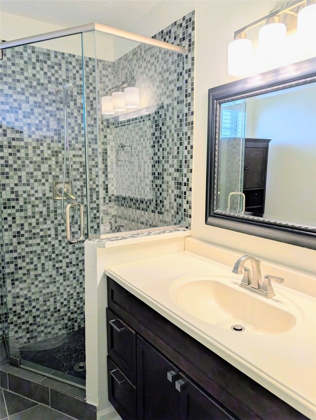 Building Photo - 12214 Meadow Berry Dr