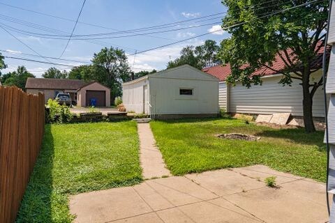 Building Photo - 1262 Minnehaha Ave E