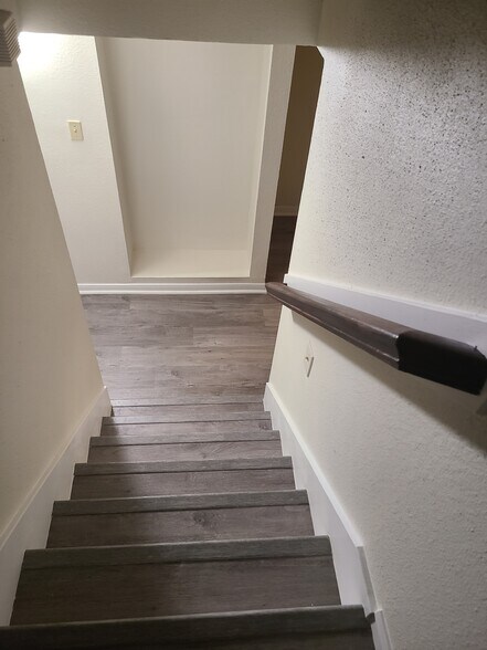 Downstairs - 11002 Hammerly Blvd
