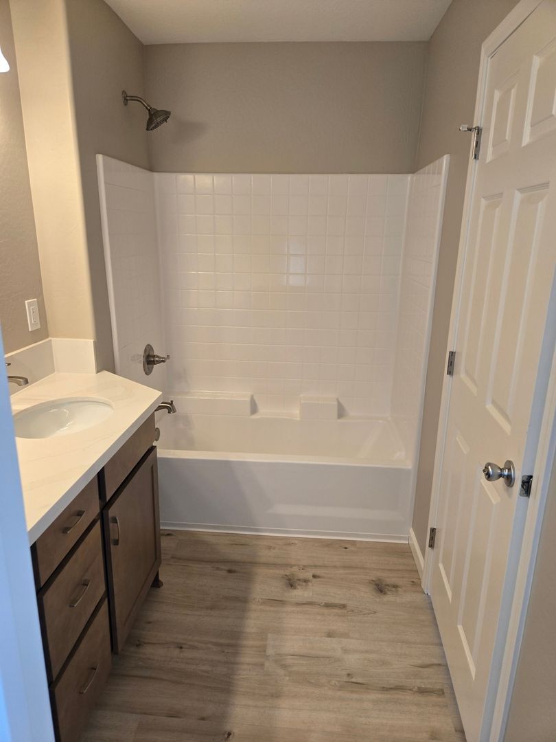 Building Photo - 1812 N Rose Quartz Dr