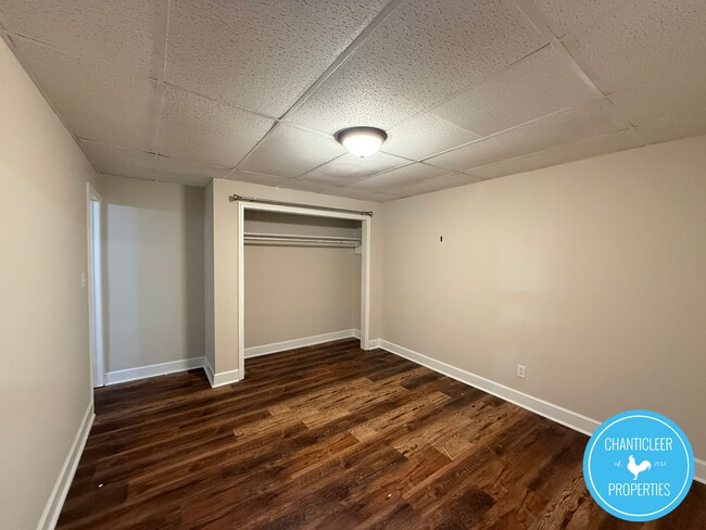 Building Photo - 1729 Gyro Dr