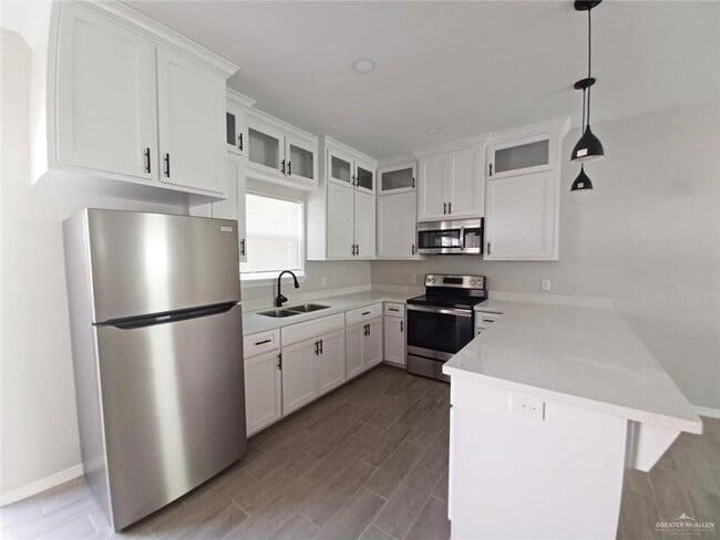 Building Photo - 13 Playa Dr