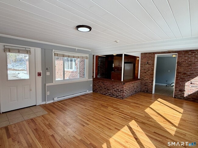 Building Photo - 25 Plymouth Rd