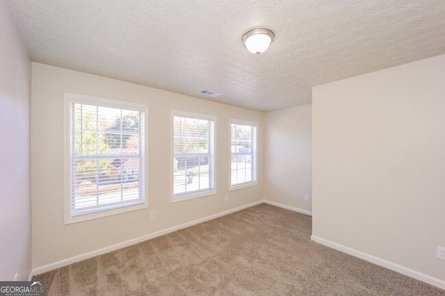 Building Photo - 50 Autumn Ct