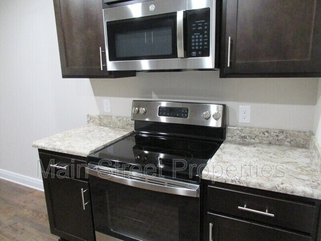 Building Photo - 7797 Ira Dr