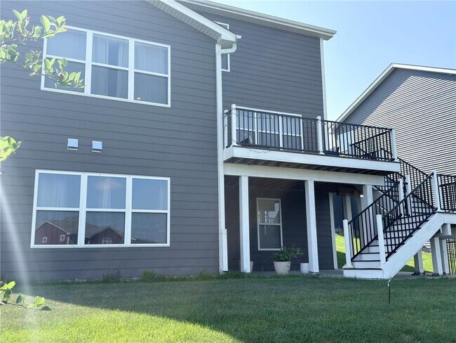 Building Photo - 4809 Stable View Dr