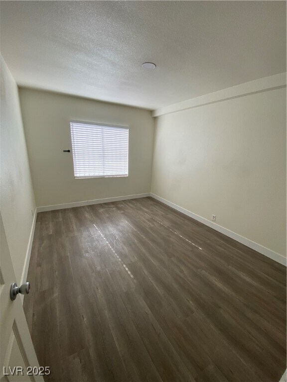 Building Photo - 1711 Santa Paula Dr