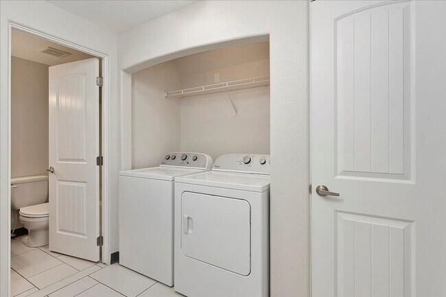 Building Photo - Lancaster Apartments | 2 Bedroom Apartment for Rent – Boise North End