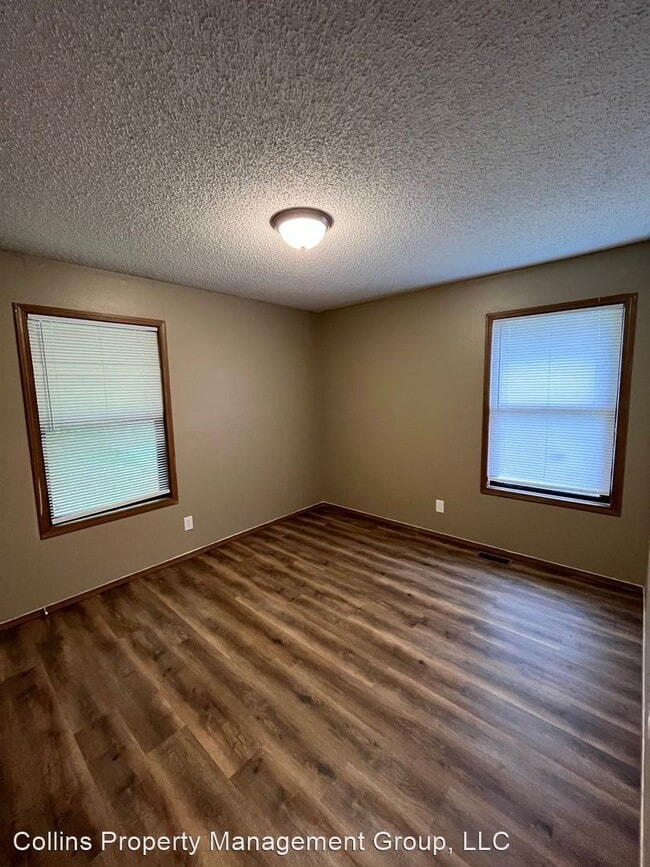 Building Photo - 2 br, 1 bath House - 919 N Homewood Unit B