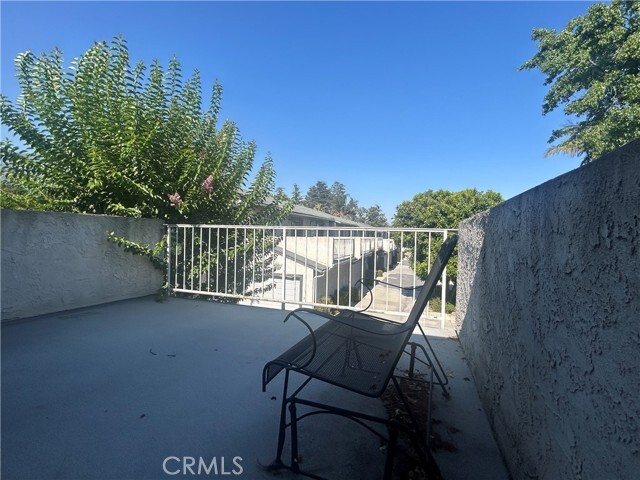 Building Photo - 617 Monterey Ave
