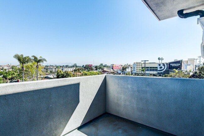 Building Photo - Now Leasing at The Gardens on Bancroft – W...