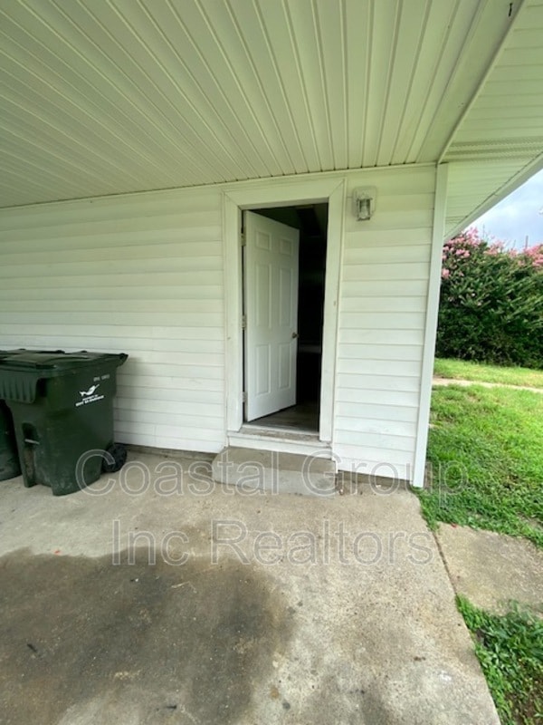 Building Photo - 5309 Julianna Dr