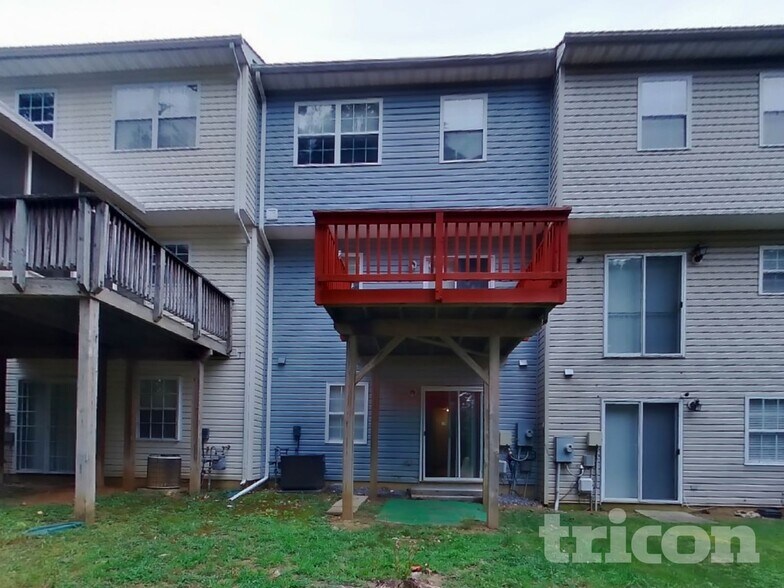 Building Photo - 1306 Sutler Terrace