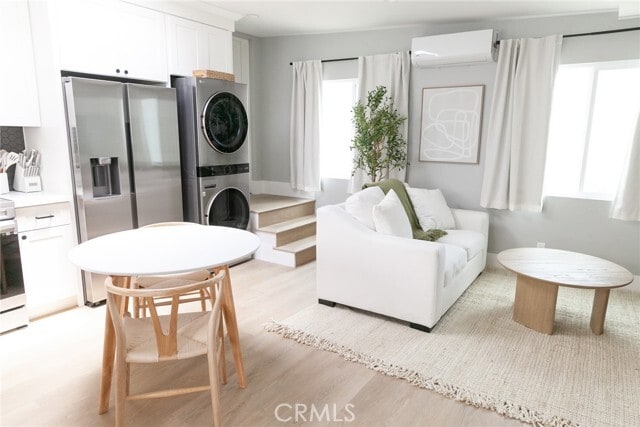 Building Photo - 737 N Frederic St