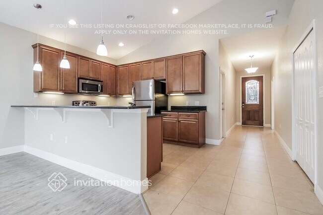 Building Photo - 521 Hibiscus Cove Dr