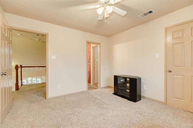 Building Photo - 112 Portulaca St