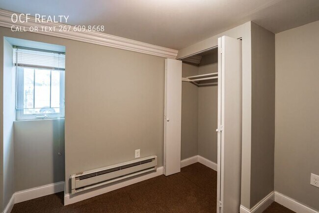 Building Photo - 5774 N 20th St