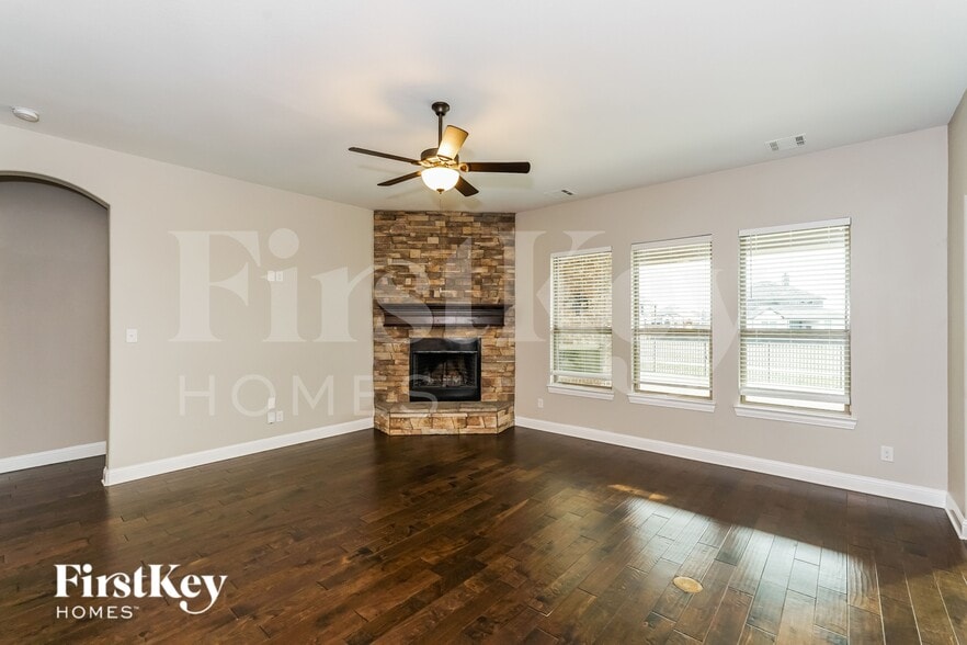 Building Photo - 4010 Arbor Grv Trl