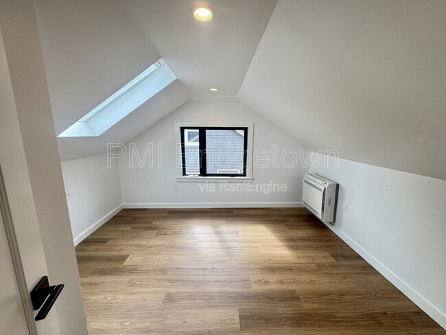 Building Photo - 7300 N Mobile Ave