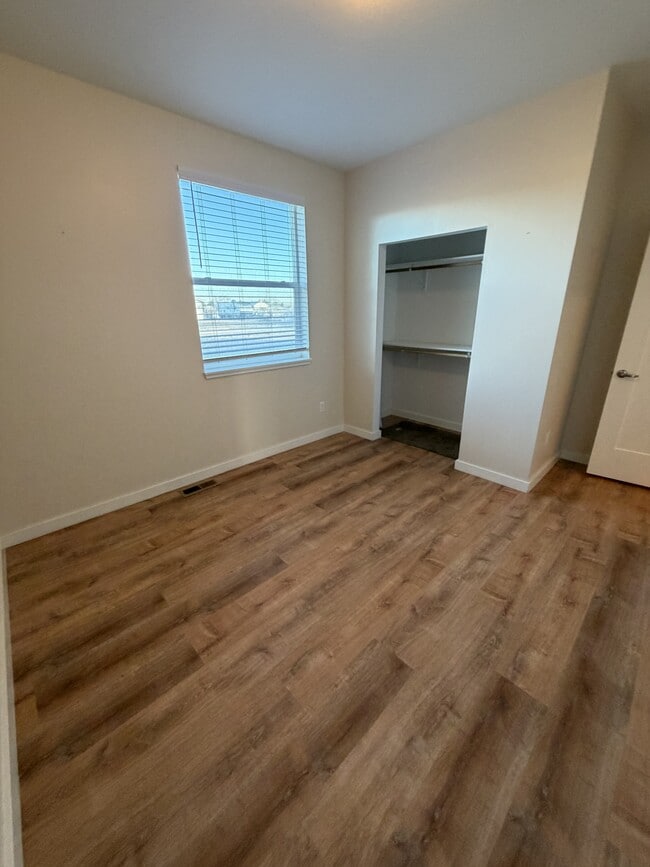 Building Photo - 4280 NE Alexander Way