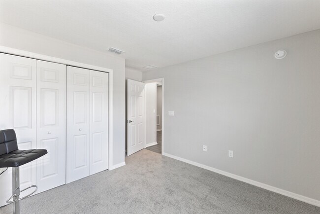 Building Photo - 2172 Desert Rose Dr