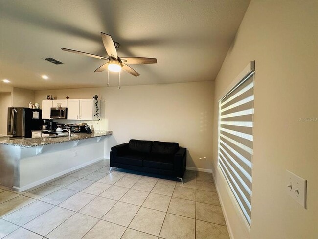 Building Photo - 222 Blueberry Ln